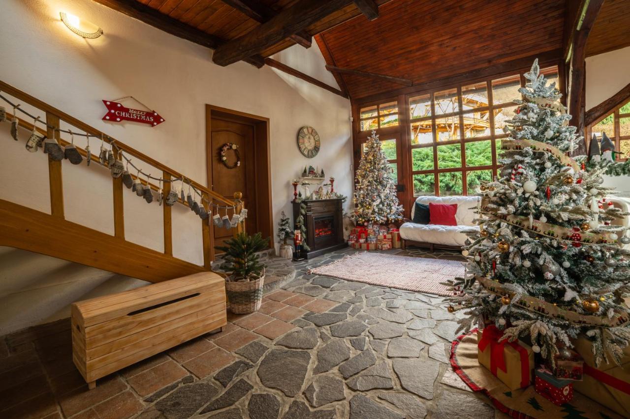 Отель Casa Cu Suflet Сигишоара Экстерьер фото