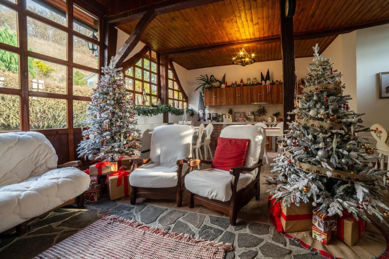 Отель Casa Cu Suflet Сигишоара Экстерьер фото